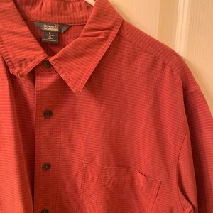 Royal Robbins Short Sleeve Button Down Sz L